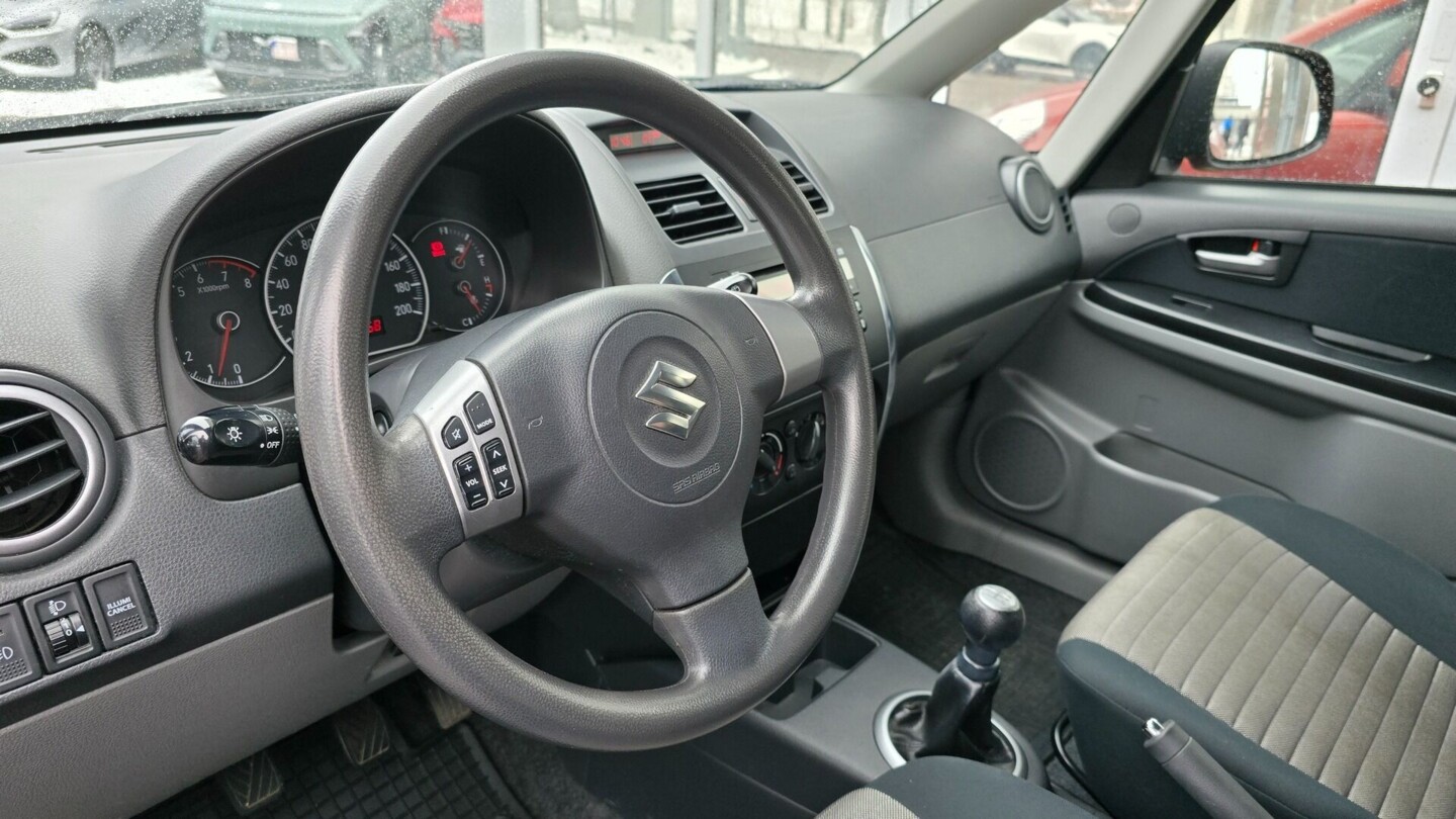 Suzuki SX4