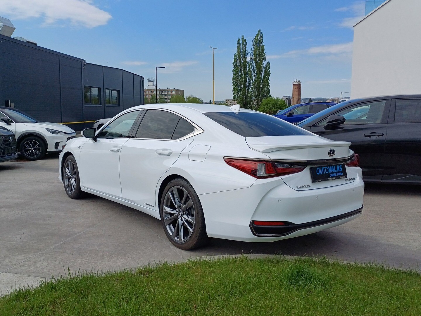Lexus ES