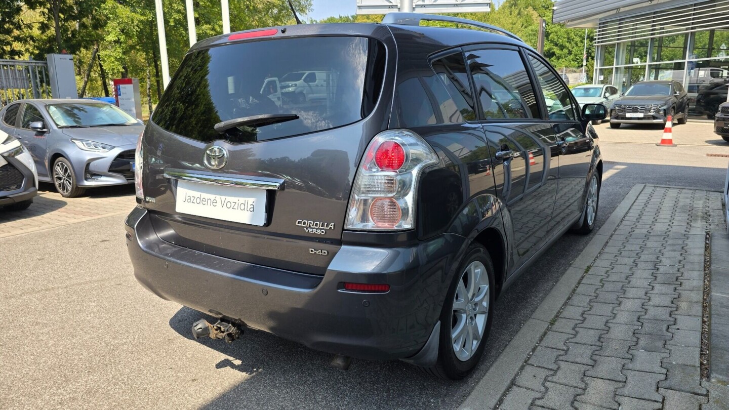Toyota Corolla Verso