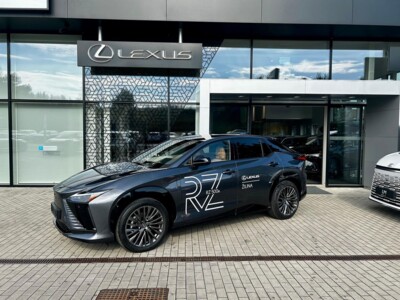 Lexus RZ