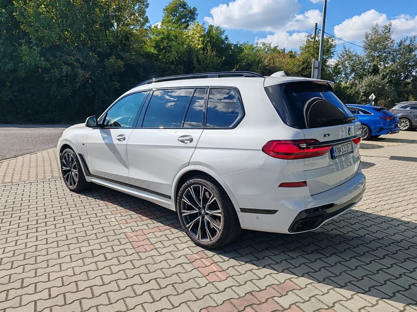 BMW X7