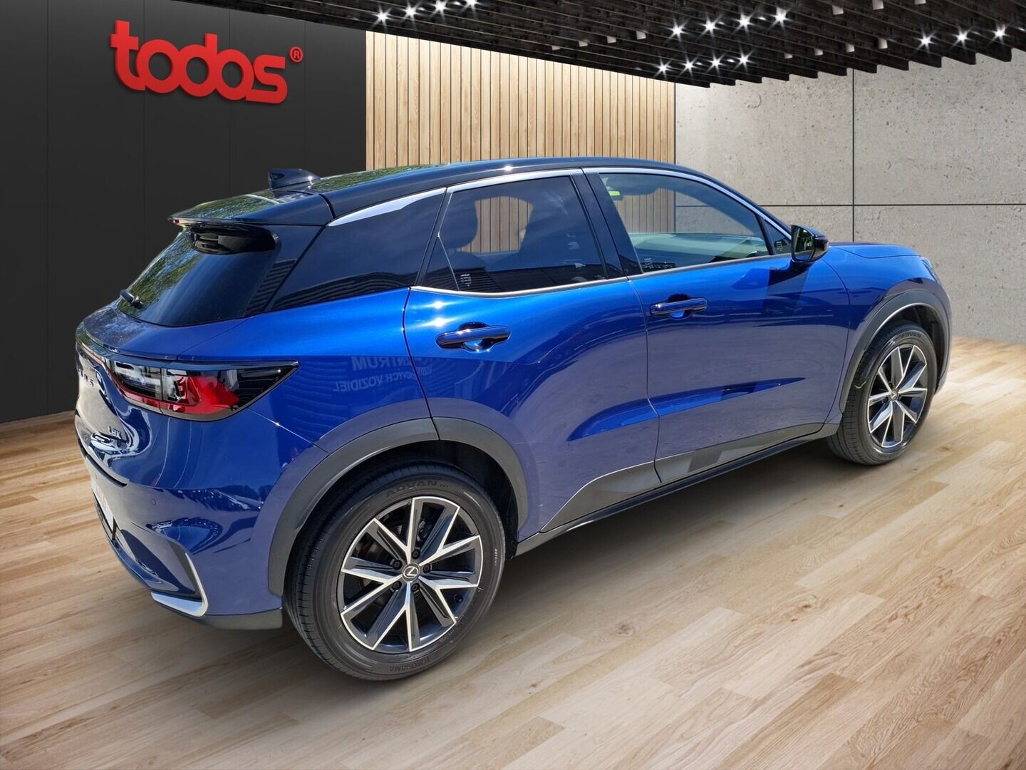 Lexus LBX