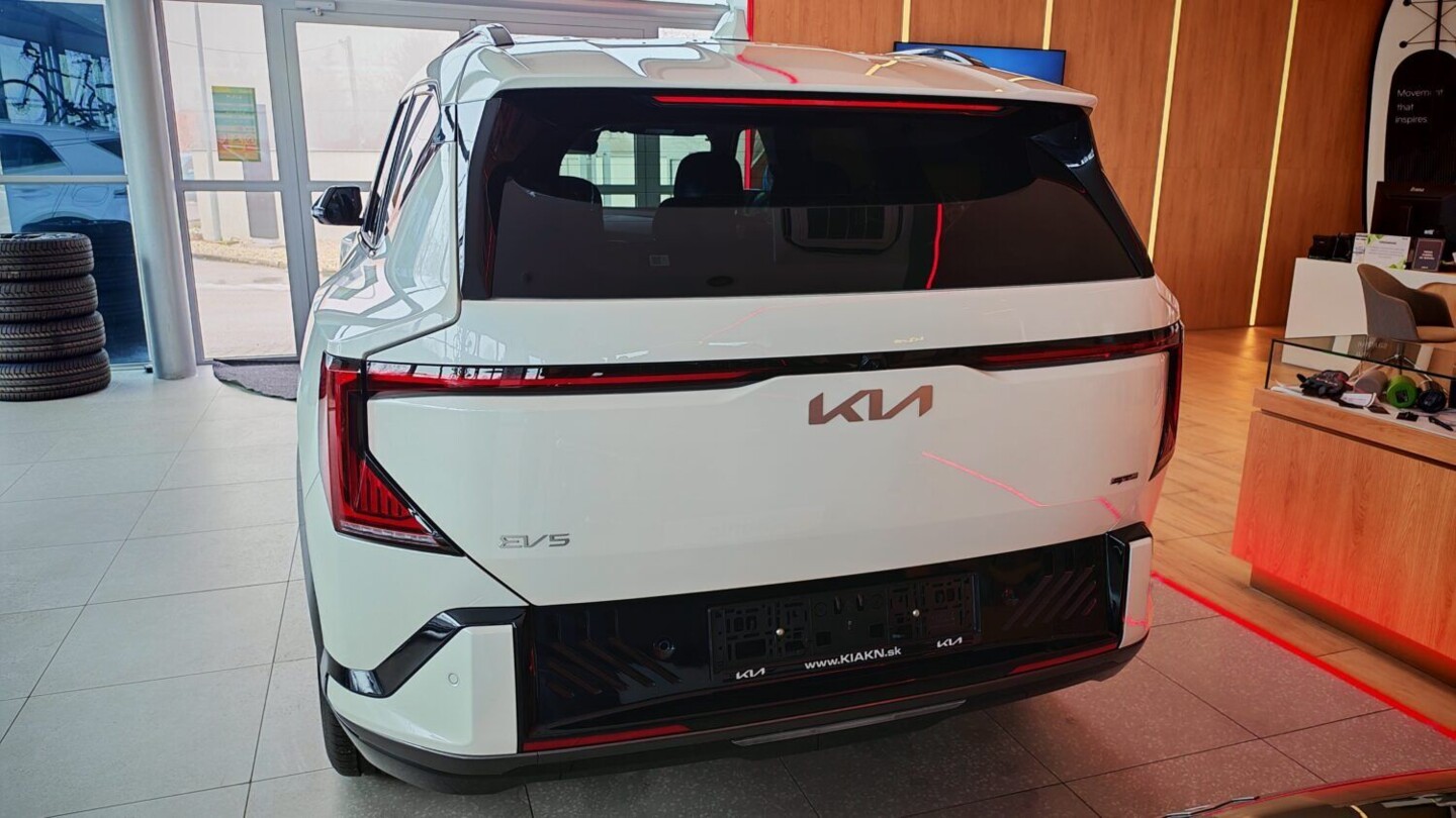 Kia EV5