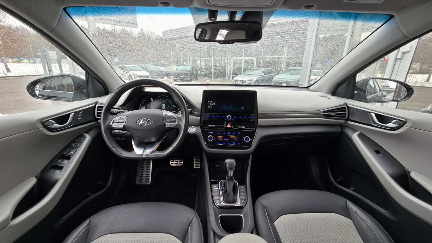 Hyundai IONIQ