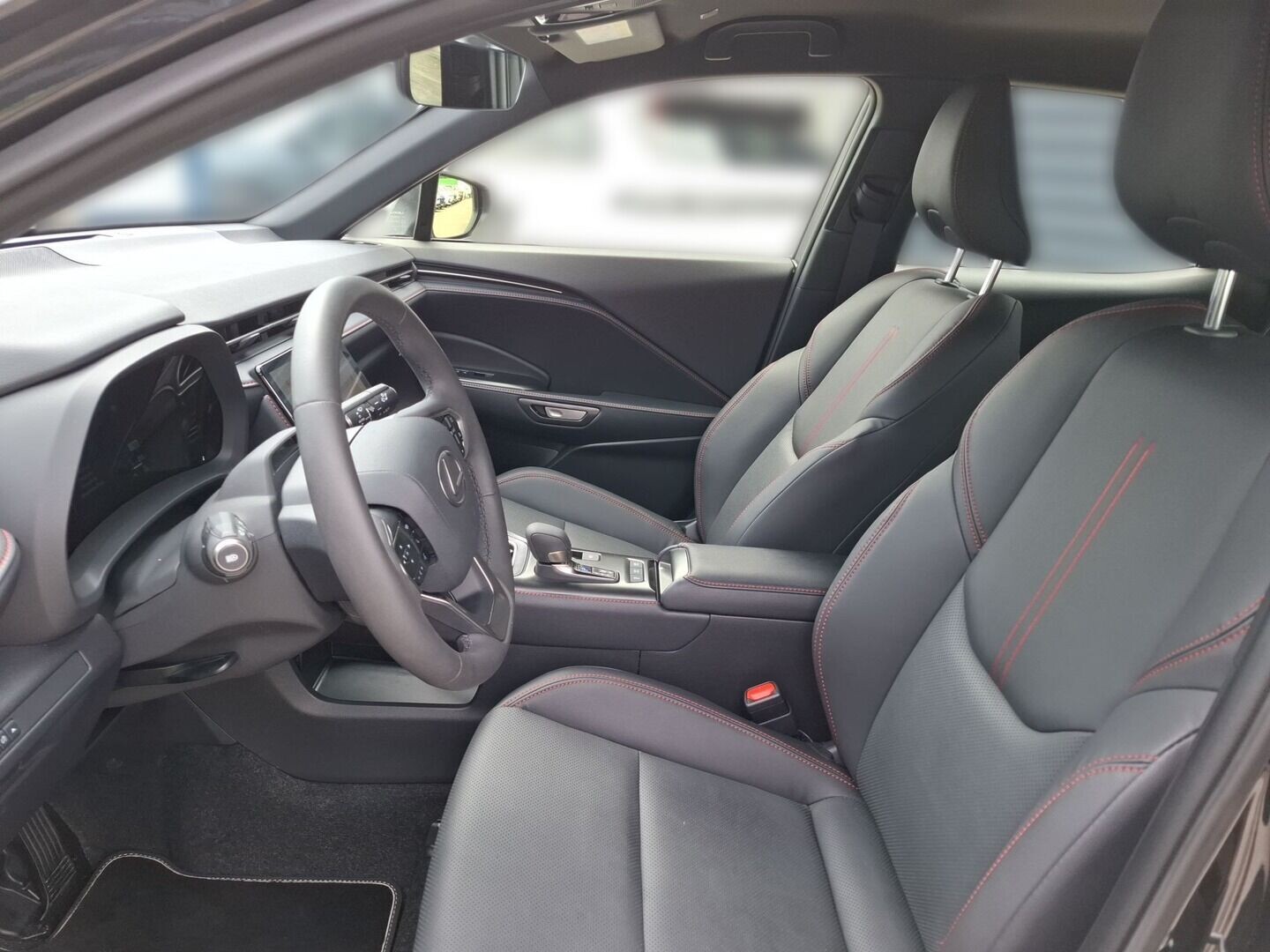 Lexus LBX
