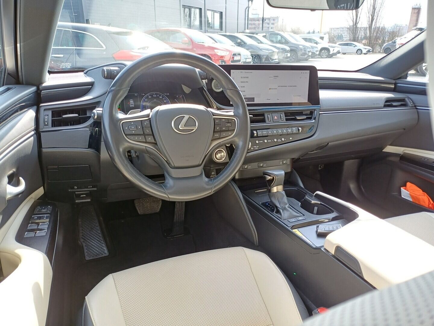 Lexus ES