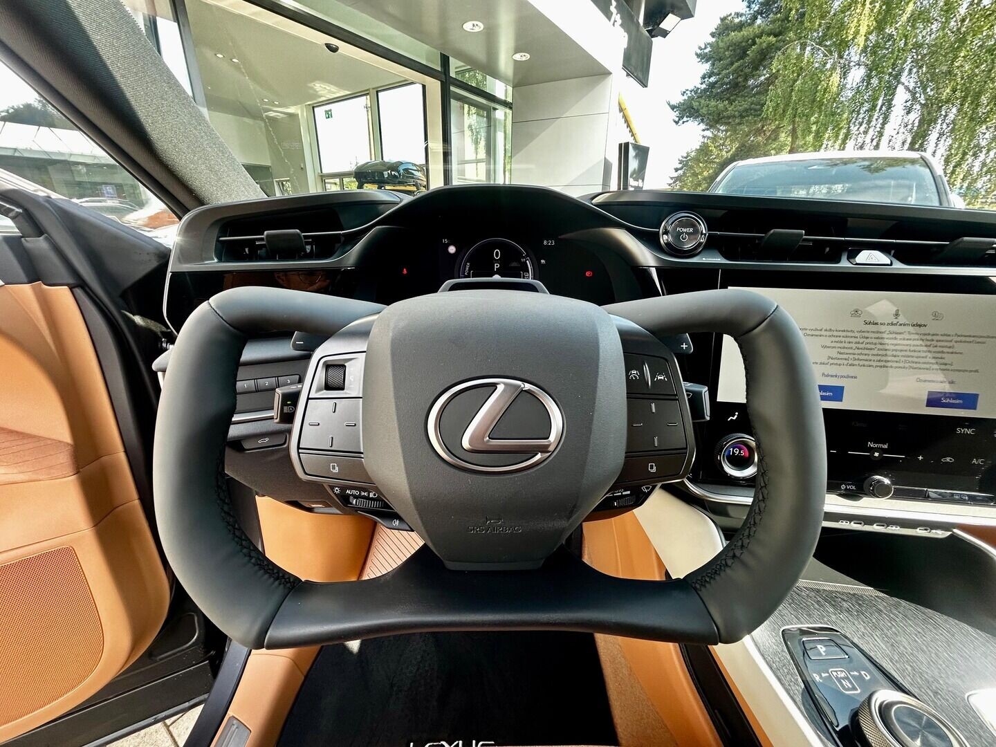 Lexus RZ