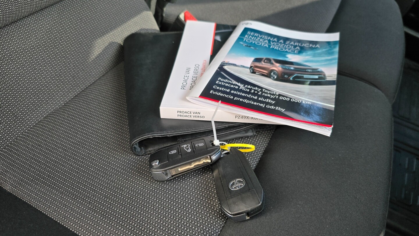 Toyota PROACE