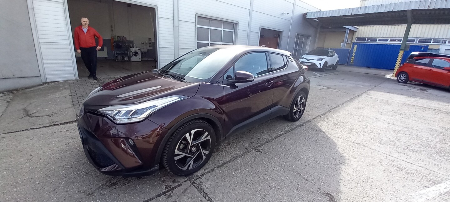 Toyota C-HR