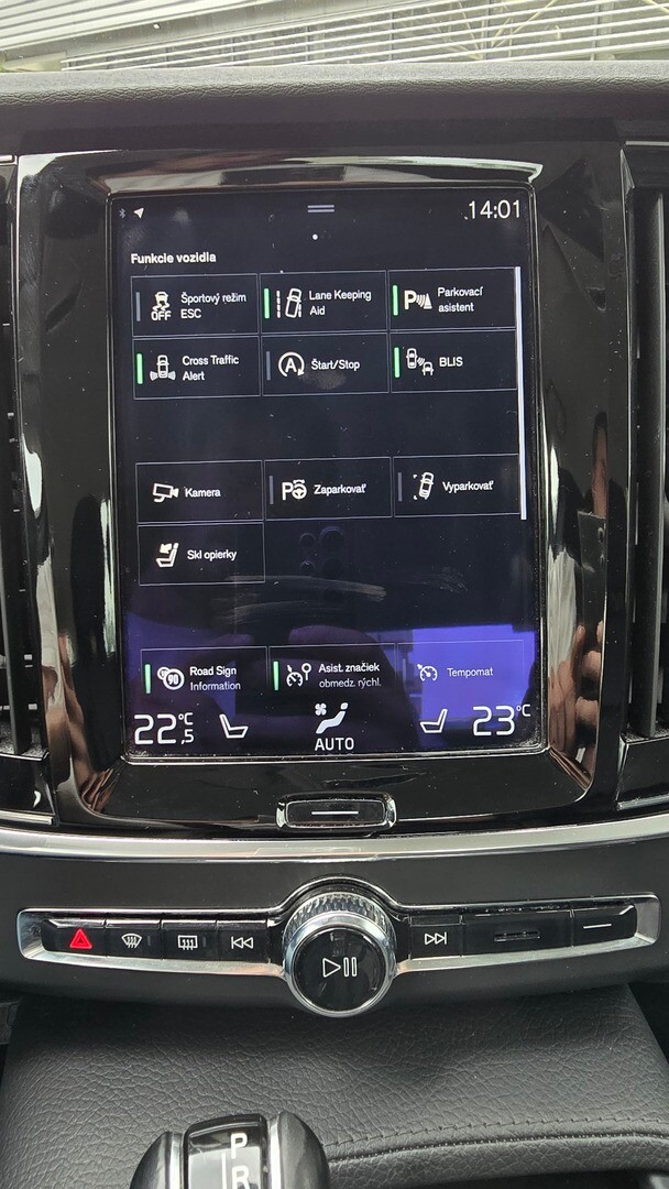 Volvo S90