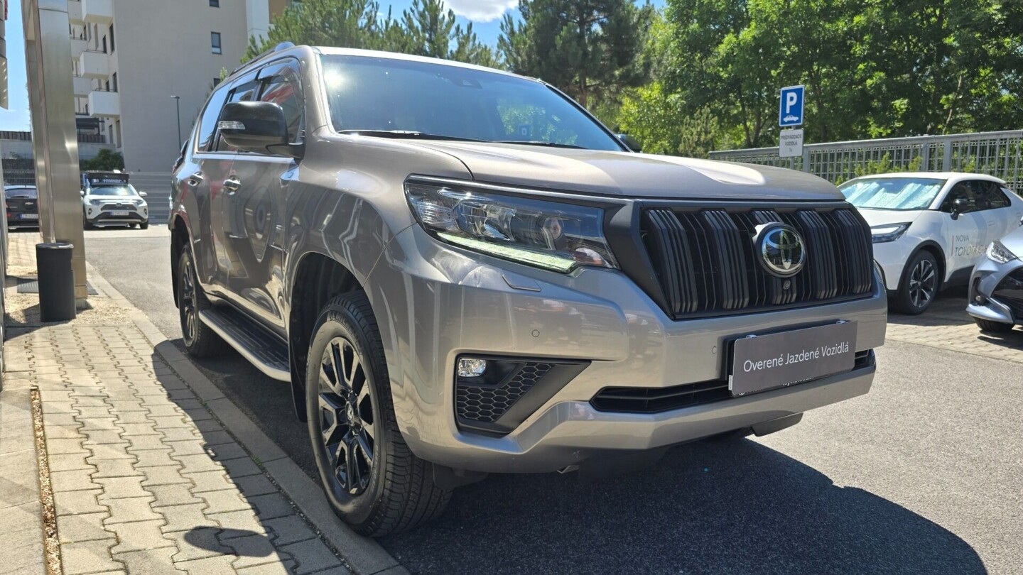 Toyota Land Cruiser