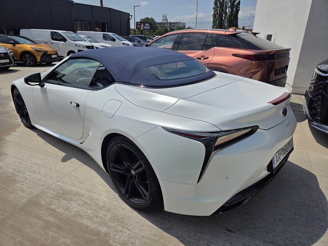 Lexus LC