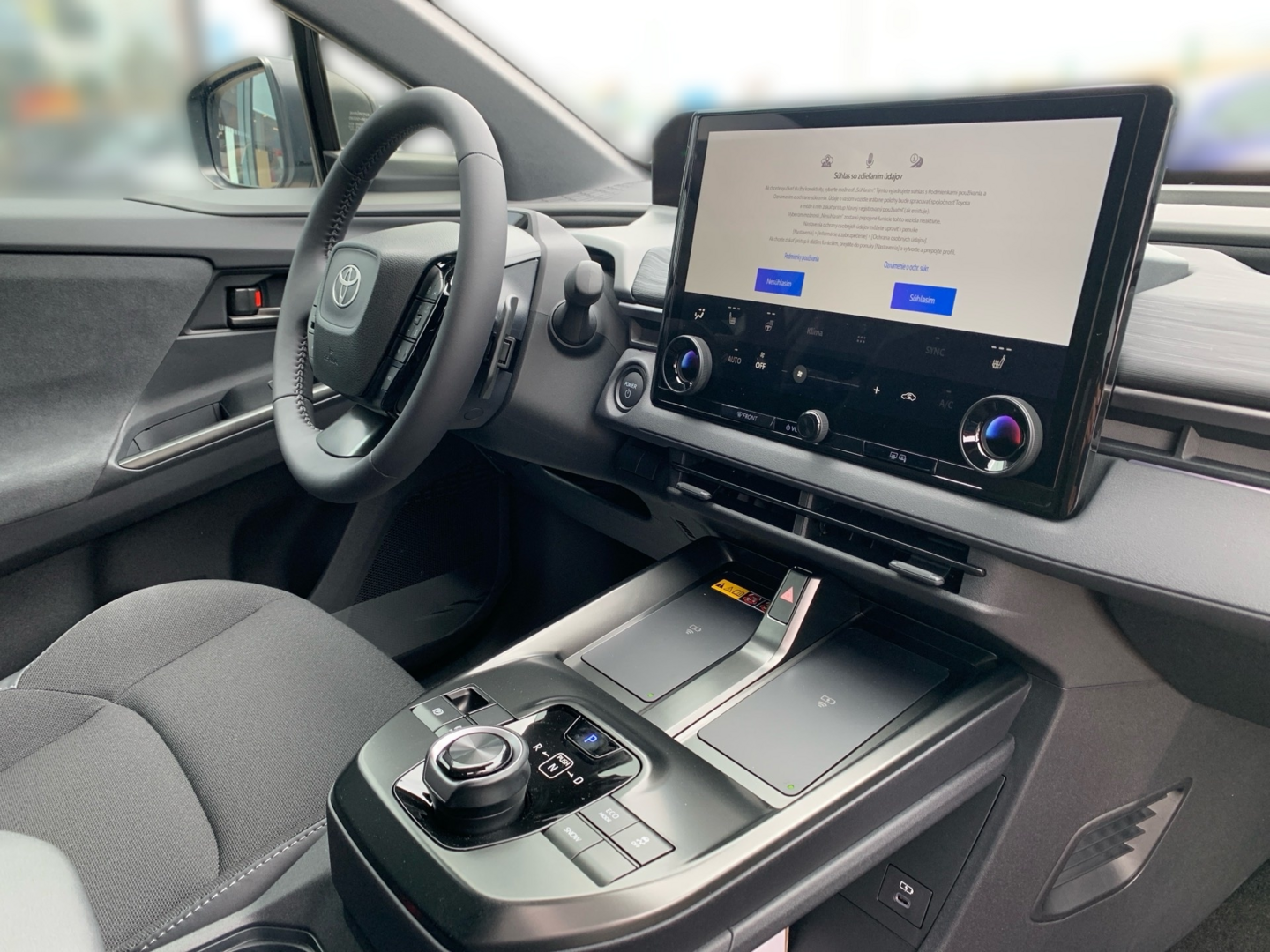Toyota C-HR+