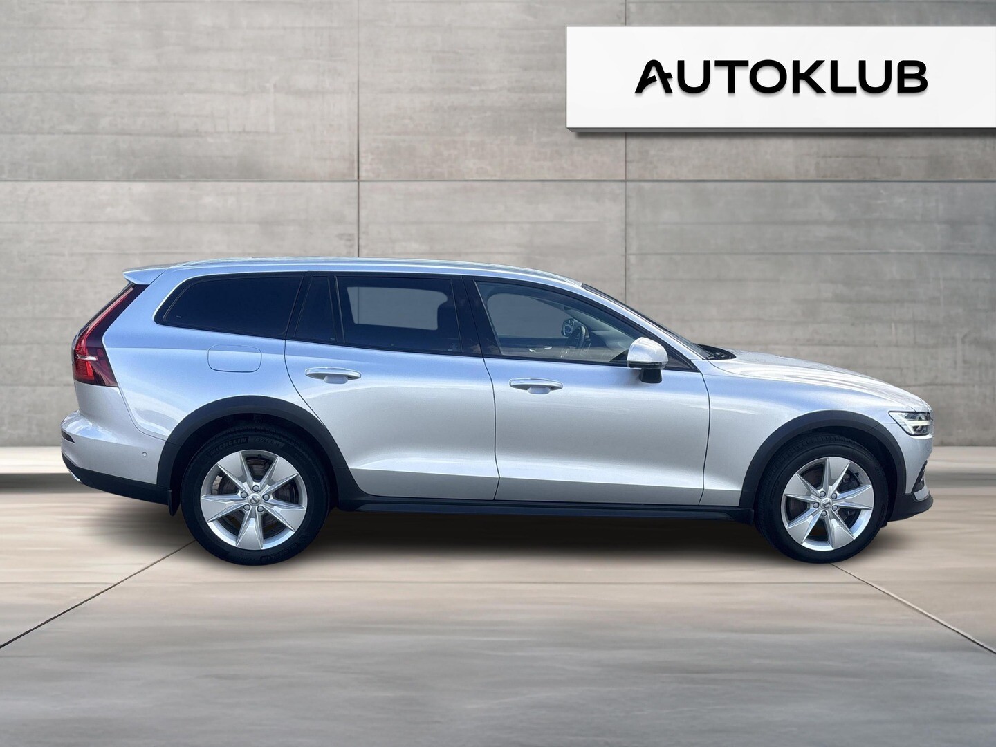 Volvo V60 Cross Country