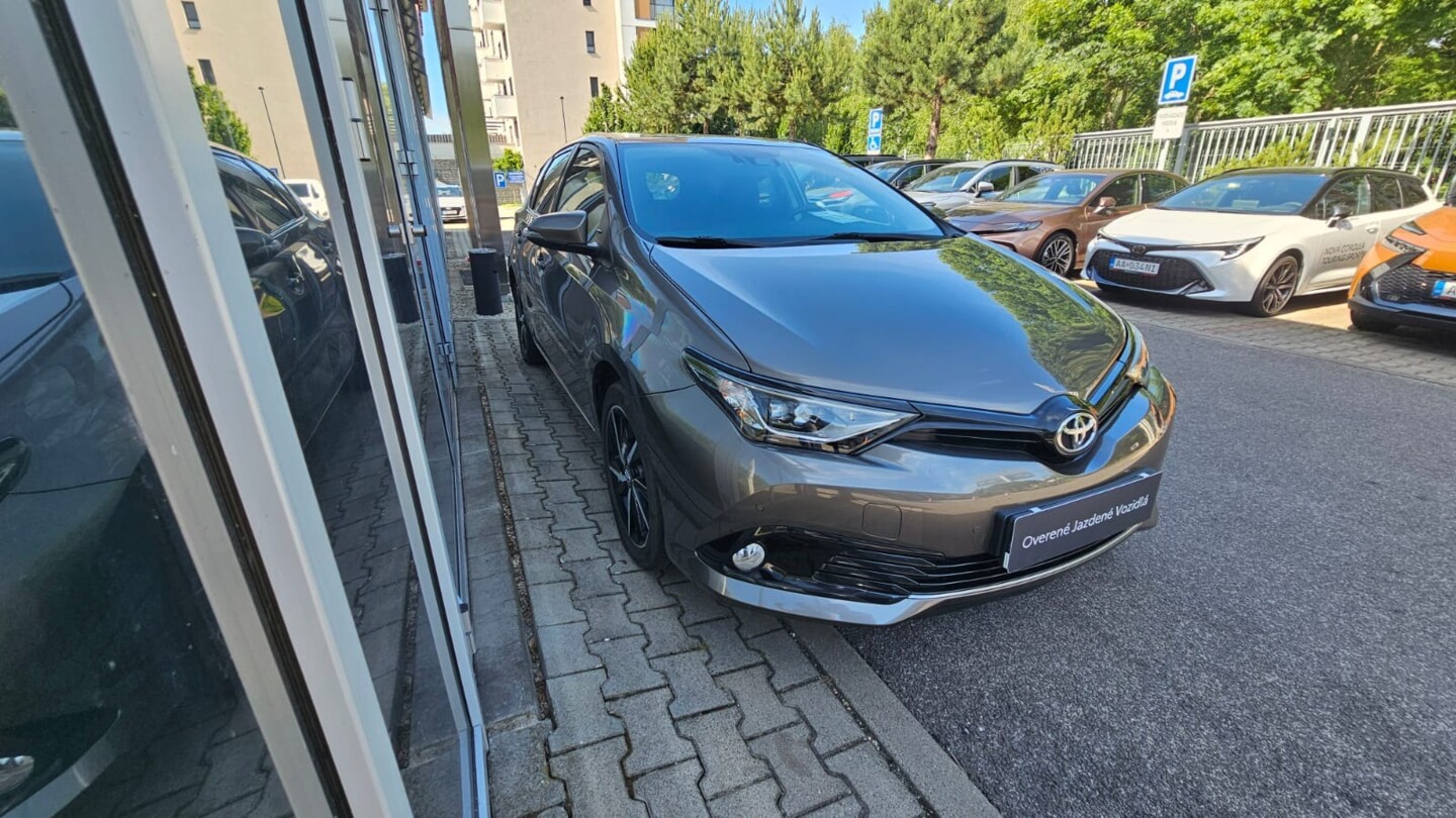Toyota Auris