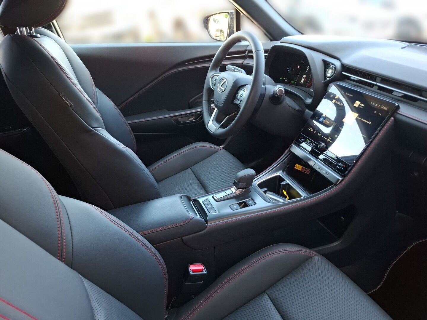 Lexus LBX