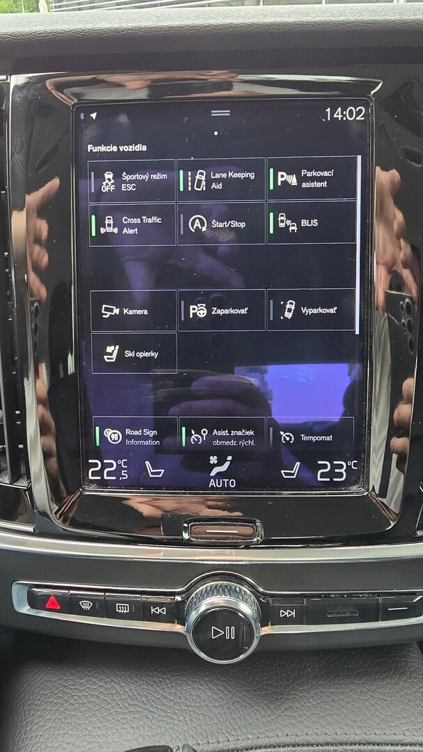 Volvo S90
