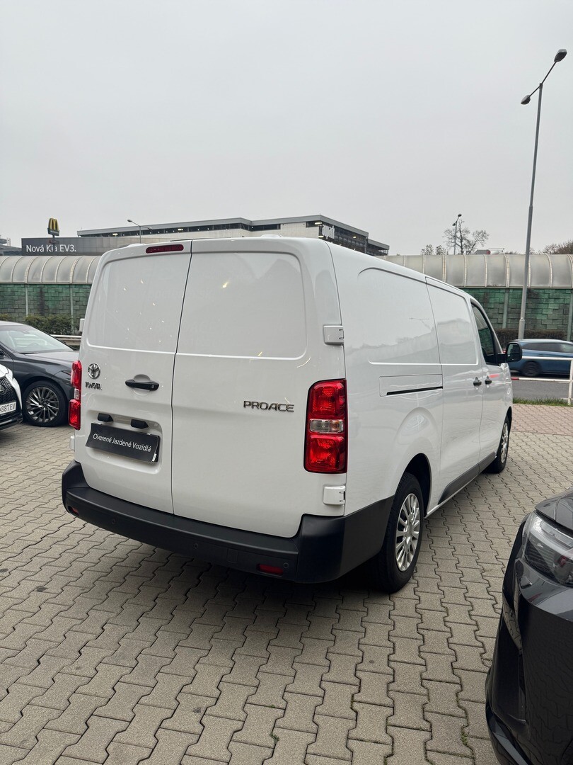 Toyota PROACE