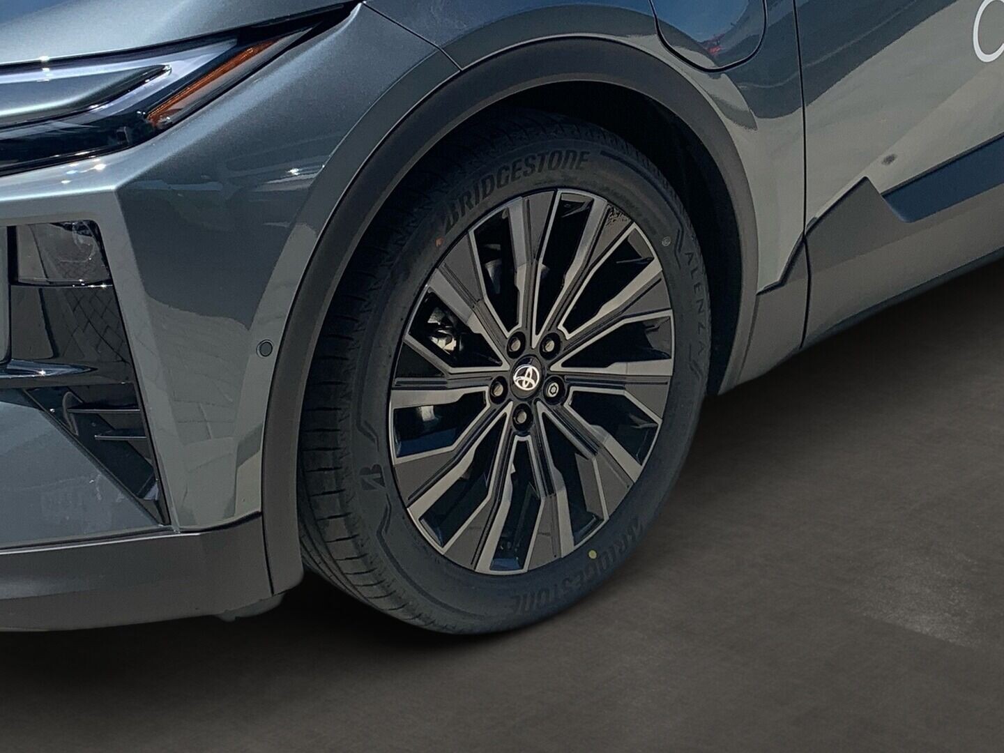 Toyota C-HR+
