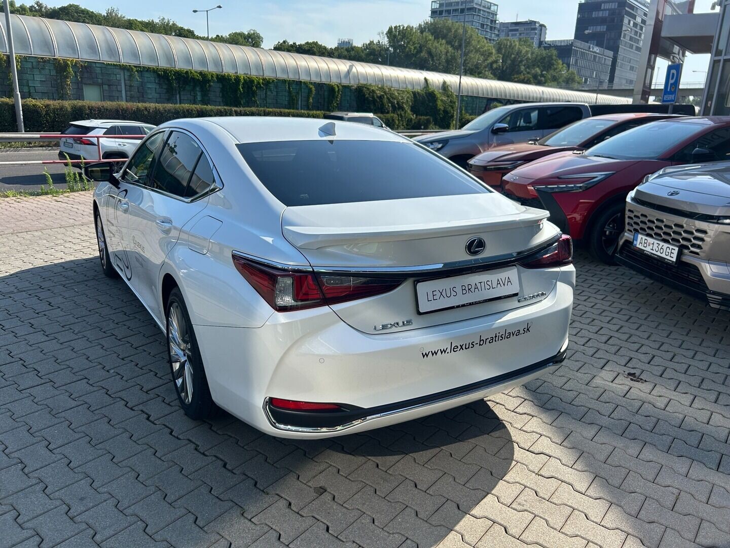 Lexus ES