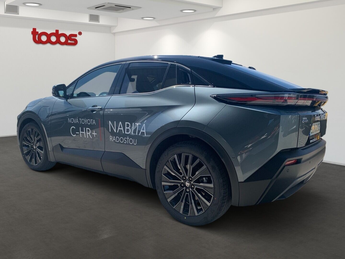 Toyota C-HR+