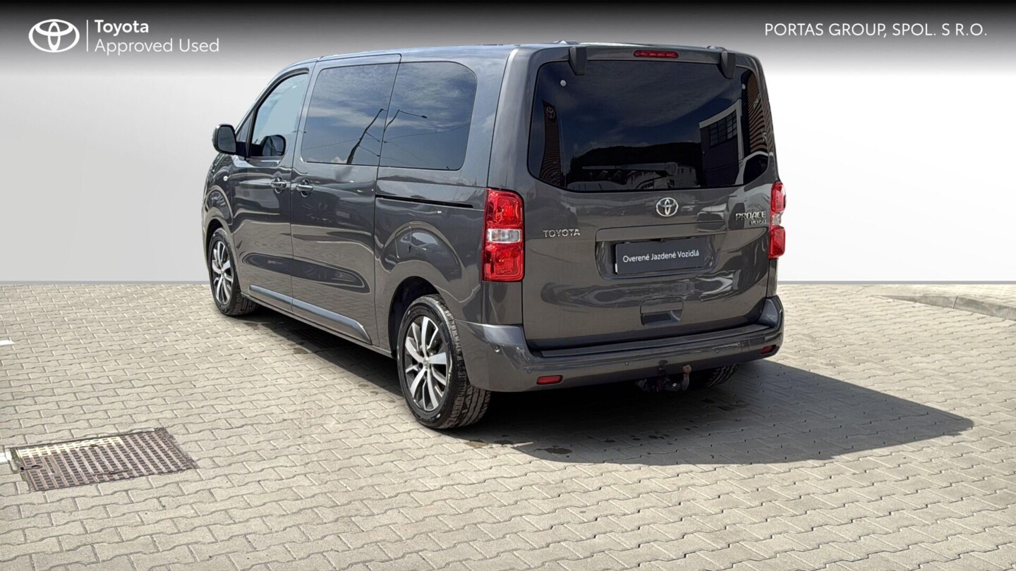 Toyota PROACE