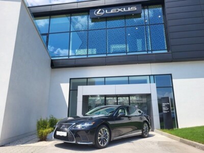 Lexus LS