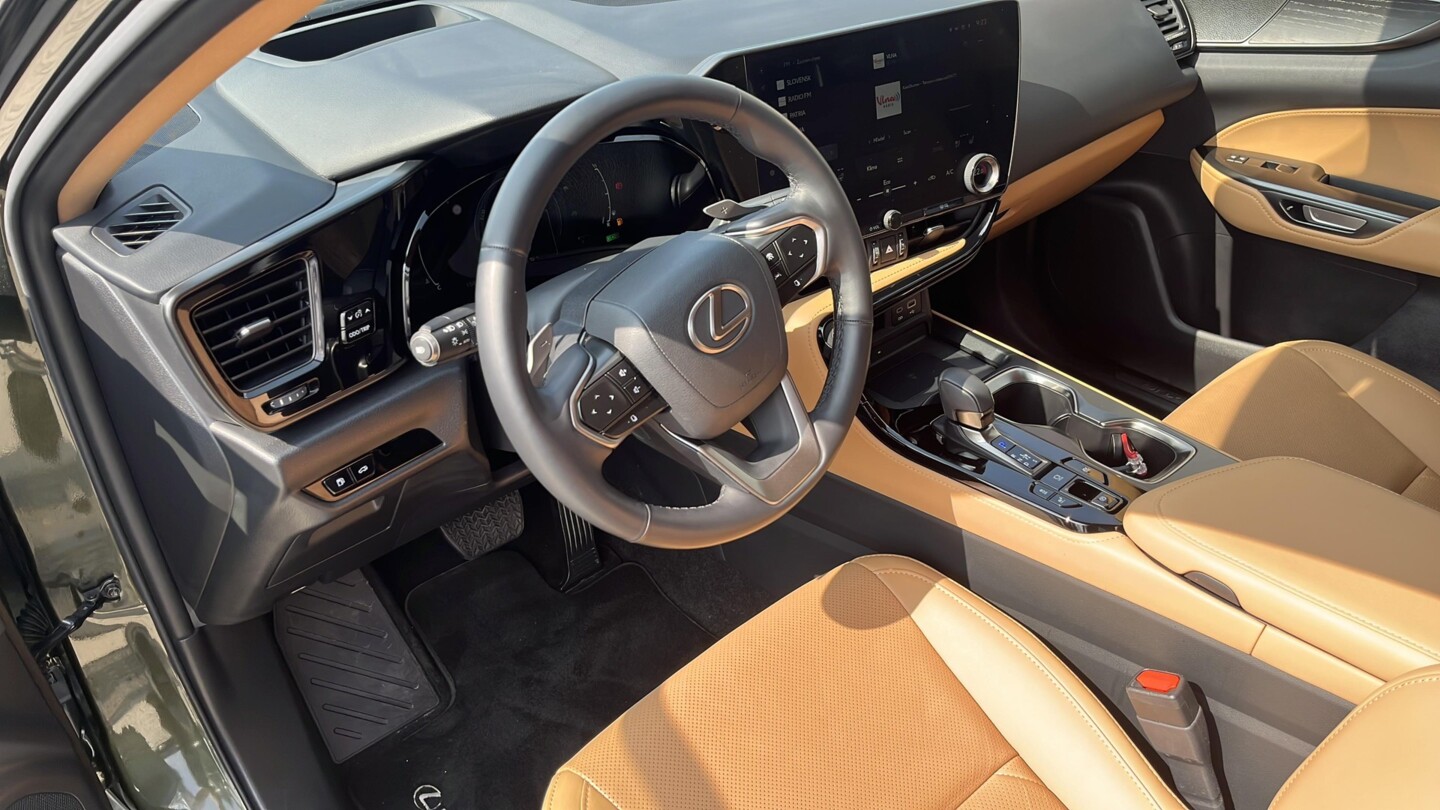 Lexus NX