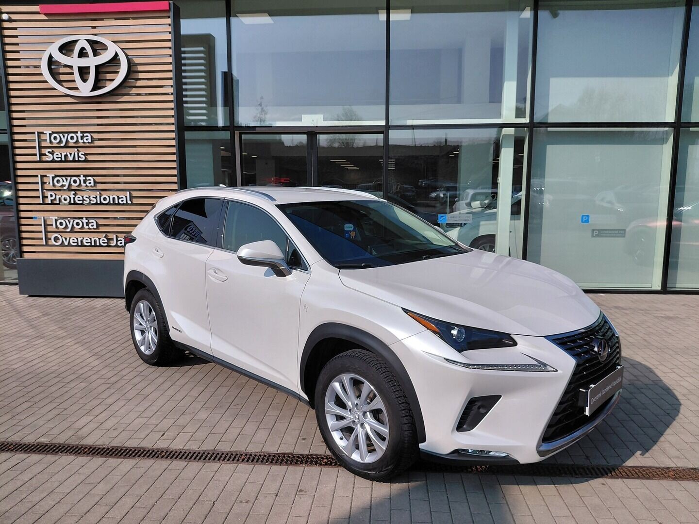 Lexus NX