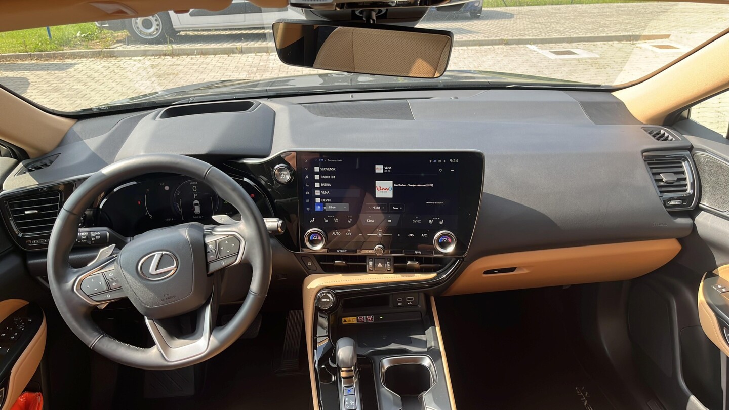 Lexus NX