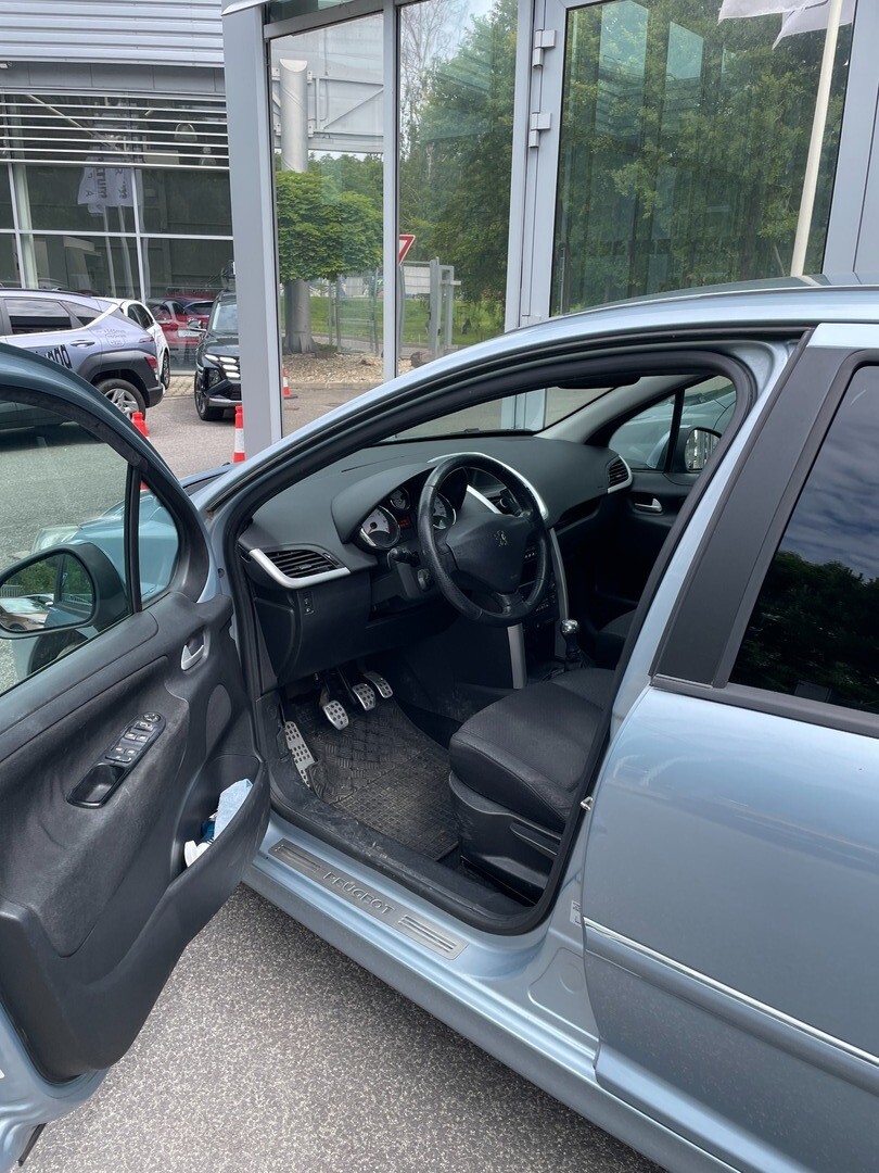Peugeot 207