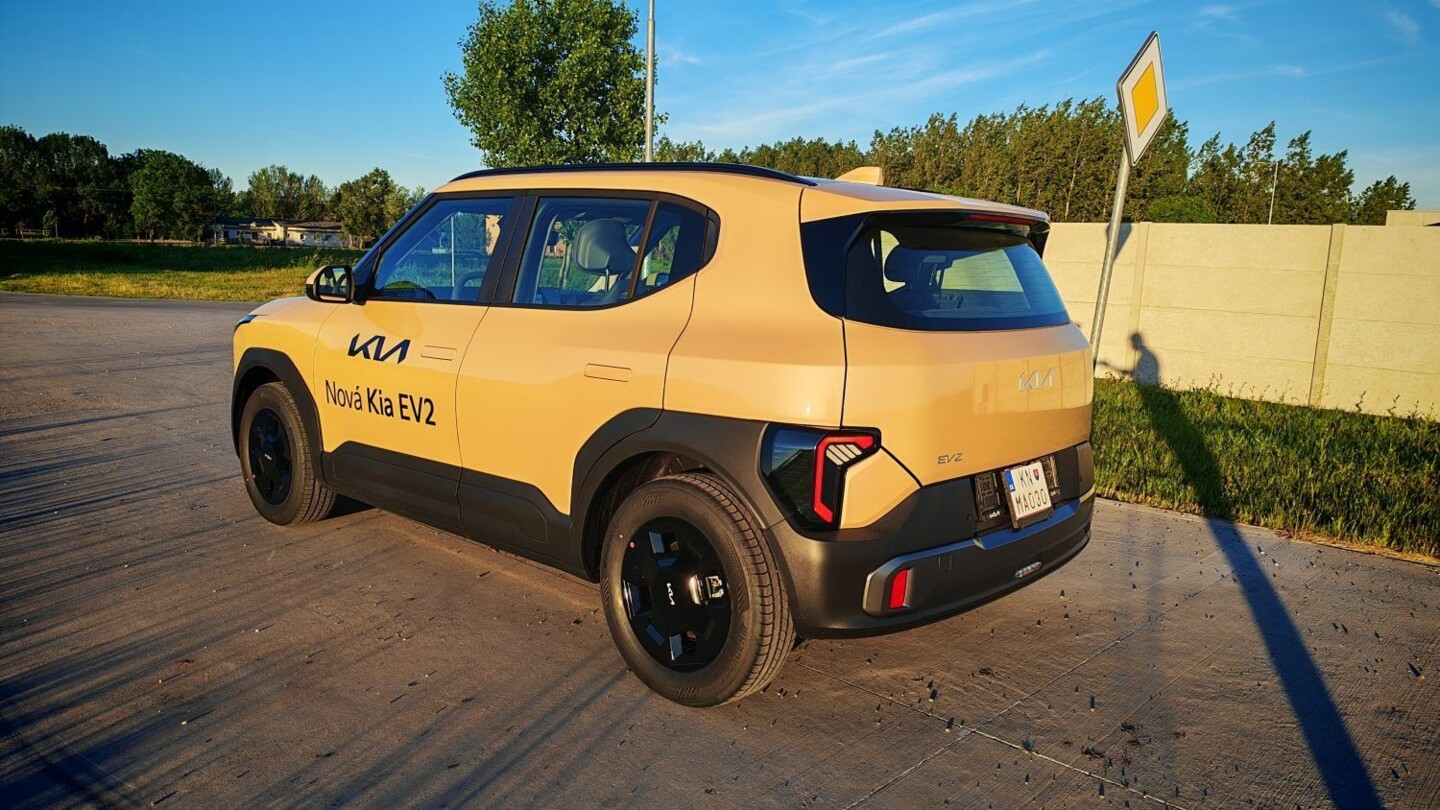 Kia EV2