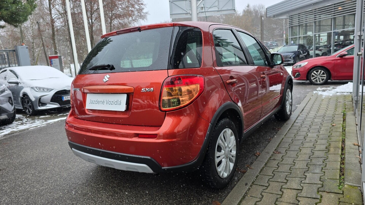Suzuki SX4
