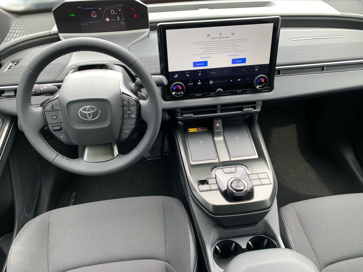 Toyota C-HR+
